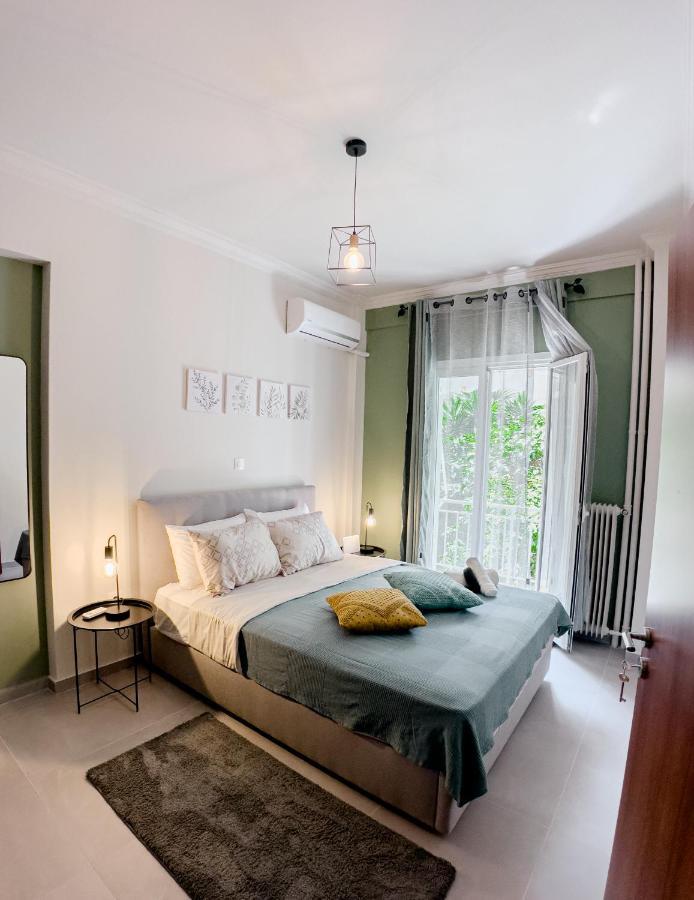 Metro Chic Haven: Modernized Urban Studio Near The Tram Atenas Exterior foto